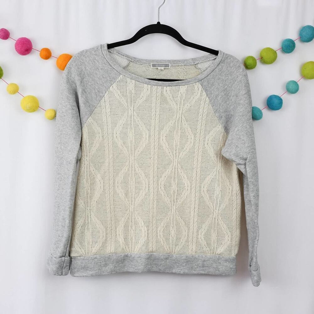 Pleione Gray Cream Lace Overlay Sweater Sweatshirt Raglan Sleeves Size Medium